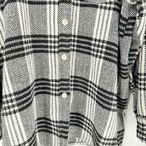 White Birch Black and White Plaid Button-Down Shirt - Picture 9 of 12